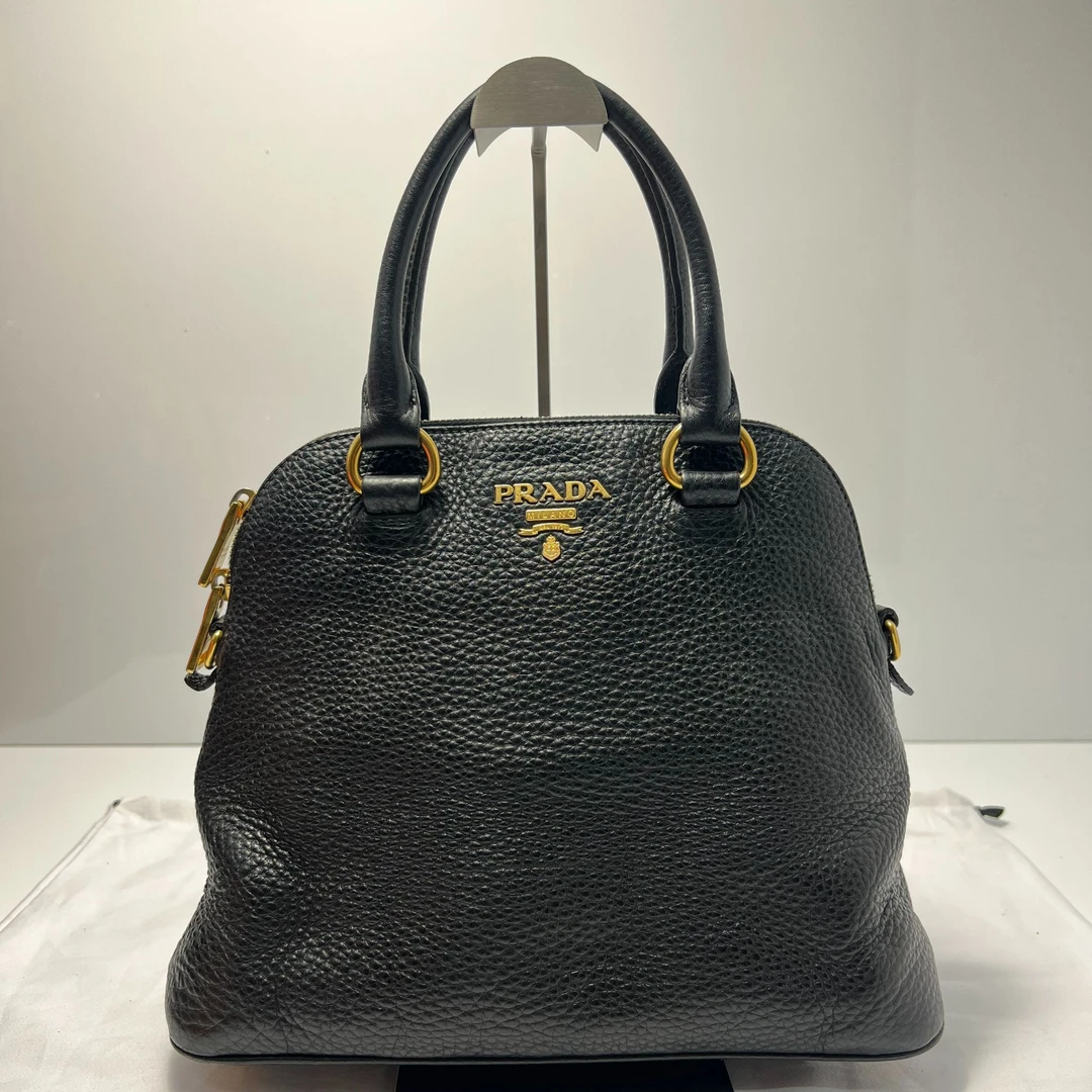 95新 Prada/普拉达 黑金荔枝纹贝壳/手提时尚女士包