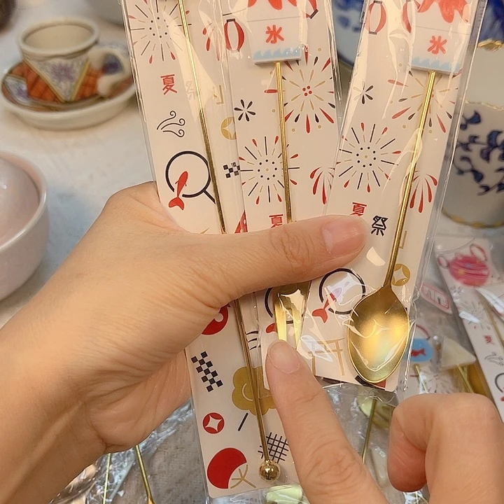 瓷片The first thing