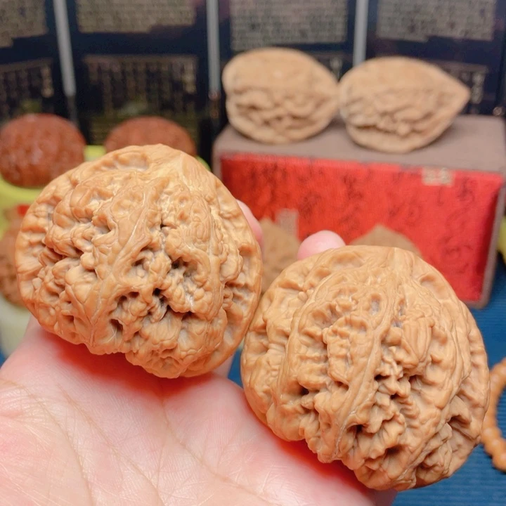 文玩核桃吊坠49全品大粗筋
