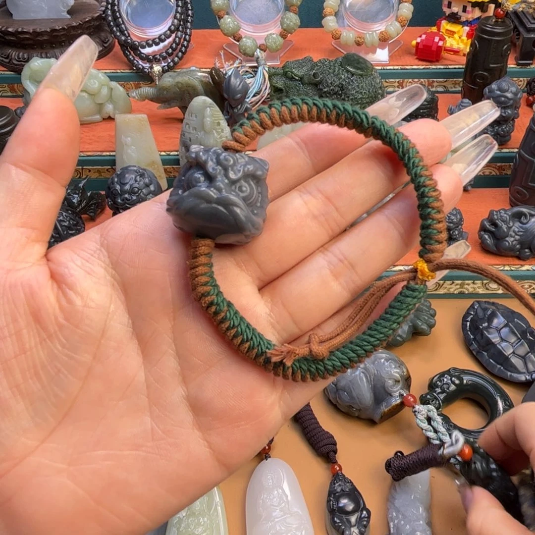 未镶嵌和田玉挂件