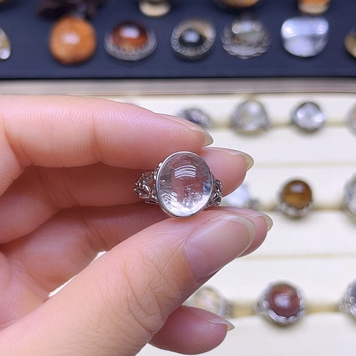 团***酱银S925镶嵌戒指水晶天然