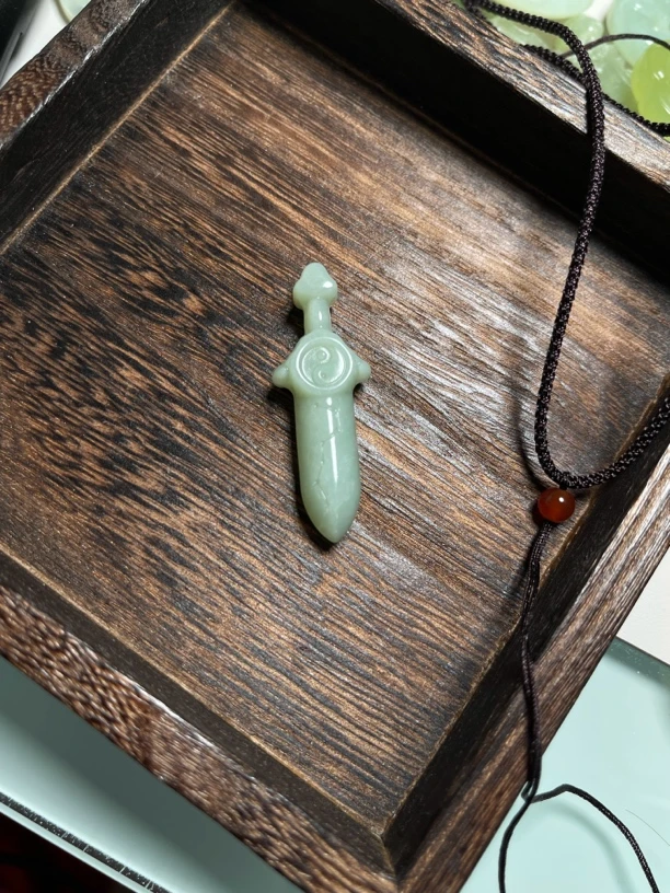 岫玉七星剑大号吊坠 宝剑吊坠