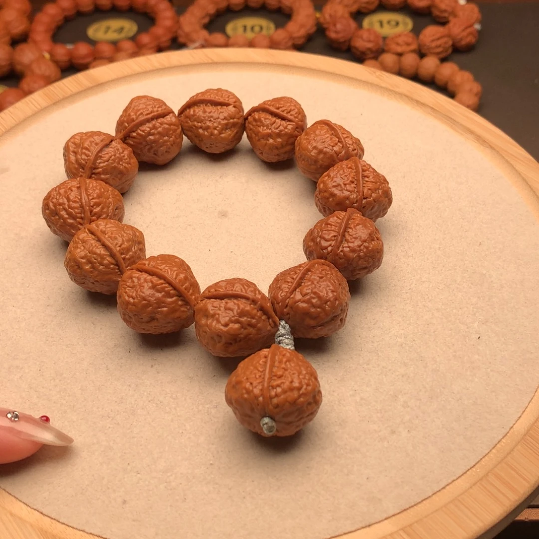 文玩核桃手串糖三角