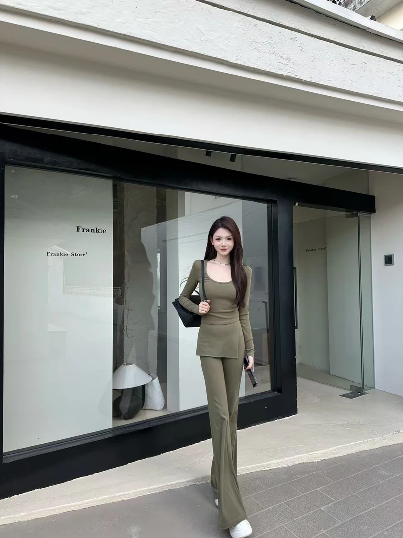 2024磨毛上衣配假两件喇叭裤显瘦气质高级感套装