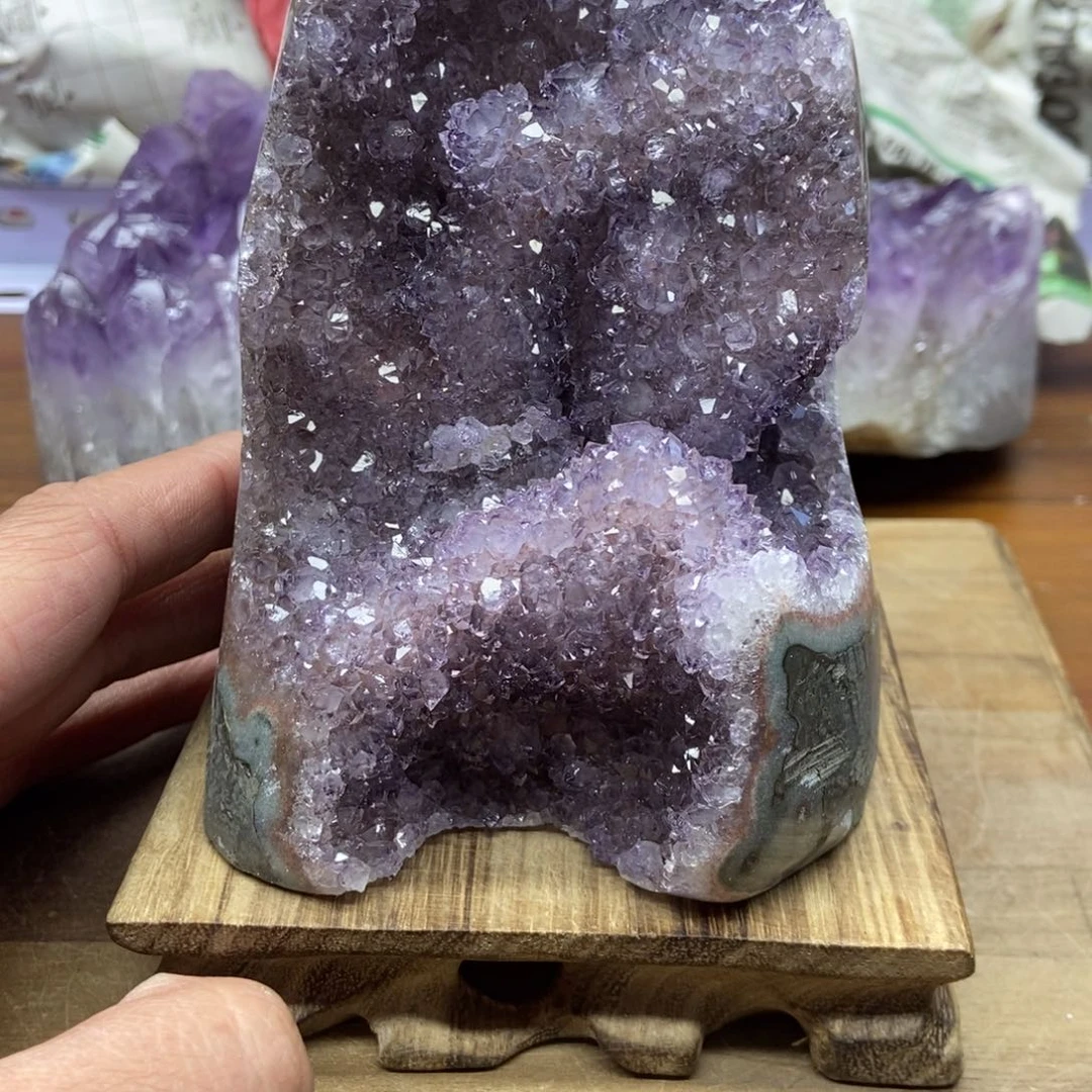 紫晶天然水晶摆件未镶嵌