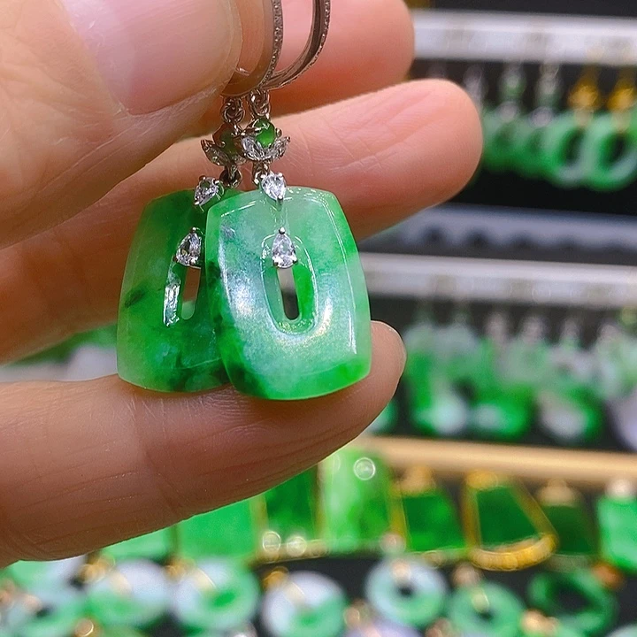 翡翠耳饰18K金镶嵌耳坠