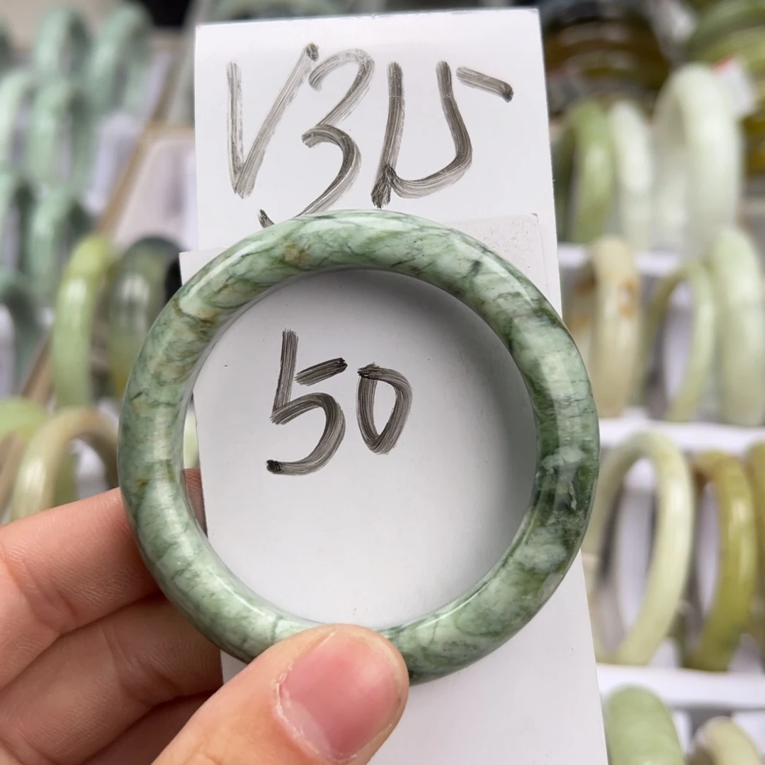 岫玉手镯未镶嵌天然岫玉微瑕