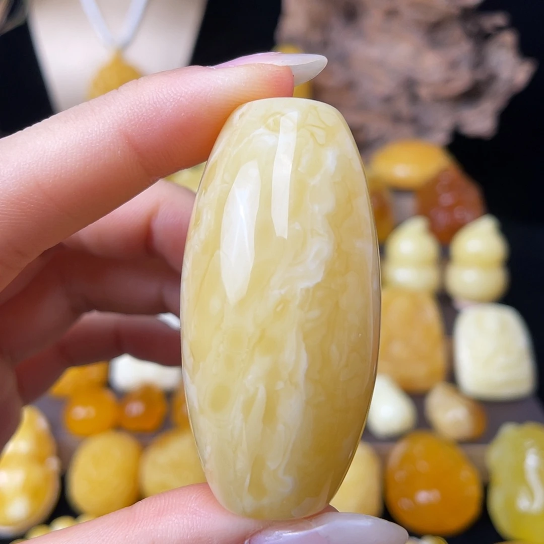 琥珀未镶嵌珠宝奇石