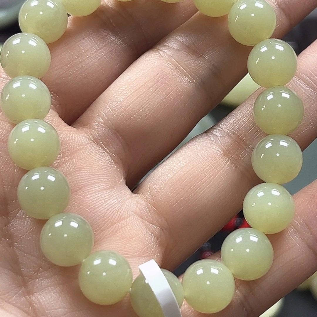 和田玉未镶嵌手串