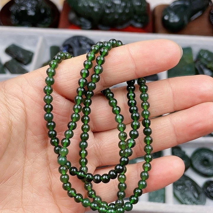 蛇纹石玉未镶嵌挂件