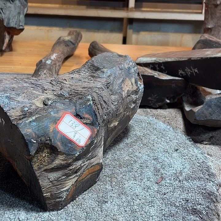 交趾黄檀（大红酸枝）幸**铺