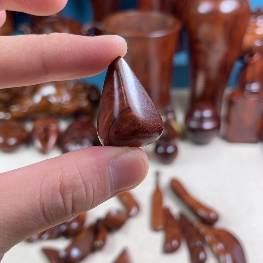 黄花梨/降香黄檀把件水滴