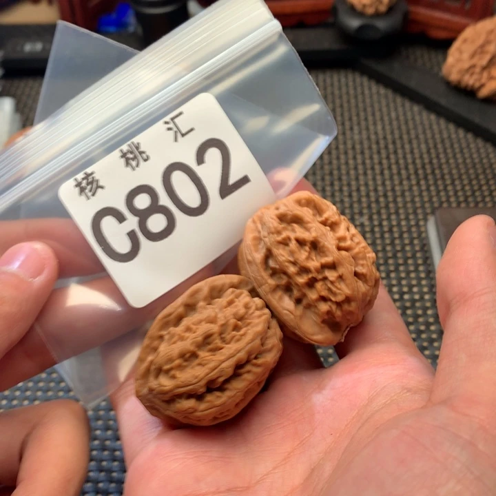 文玩核桃吊坠红莲