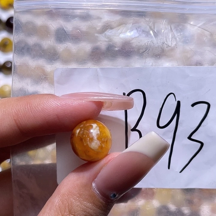 琥珀未镶嵌裸石12.4福利