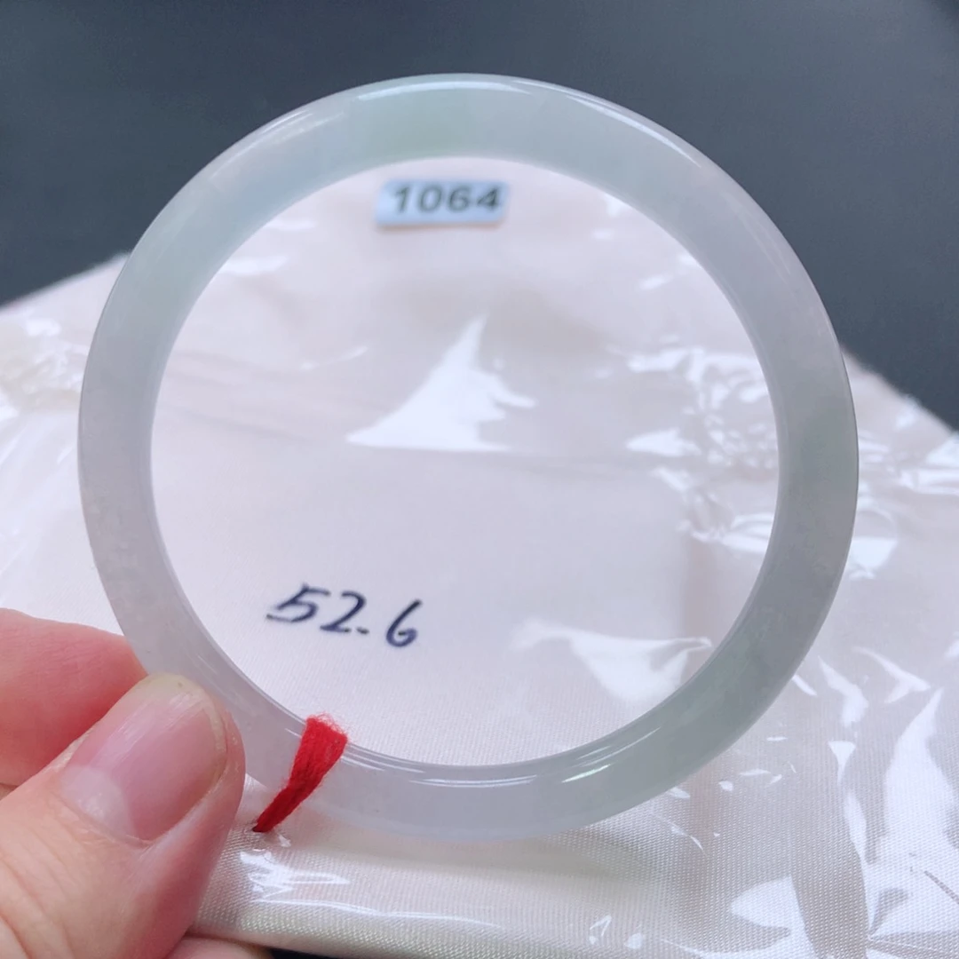 翡翠手镯未镶嵌1064号