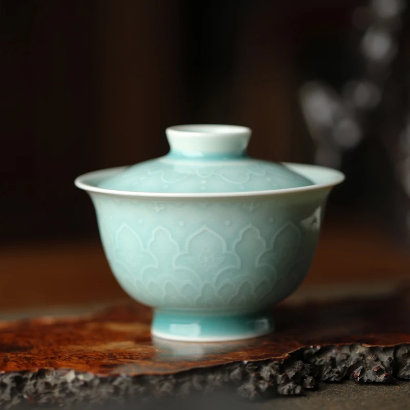 问鼎锦绣宋纹青瓷盖碗LQW55