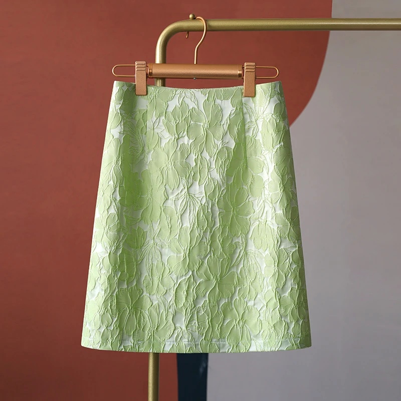 绿色提花半身裙女夏季2025新款小个子包臀裙a字裙子时尚百搭短裙