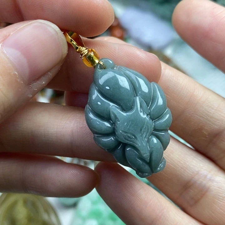 颈饰未镶嵌翡翠吊坠