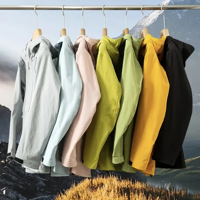 早秋硬核压胶情侣同款户外防泼冲锋衣外套/时尚百搭连帽夹克C2032