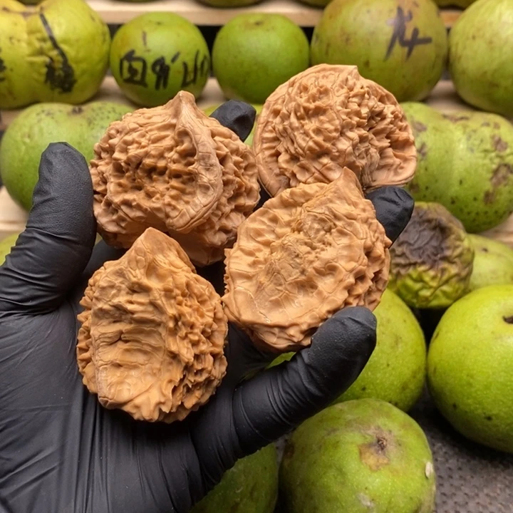 吊坠文玩核桃半壁两队