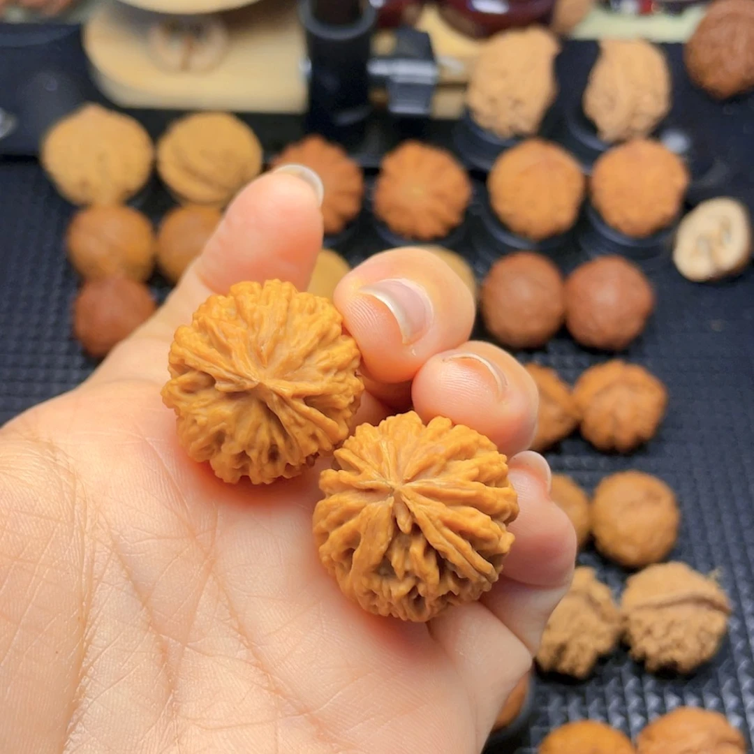 【闪购商品】吊坠文玩核桃君*绣球