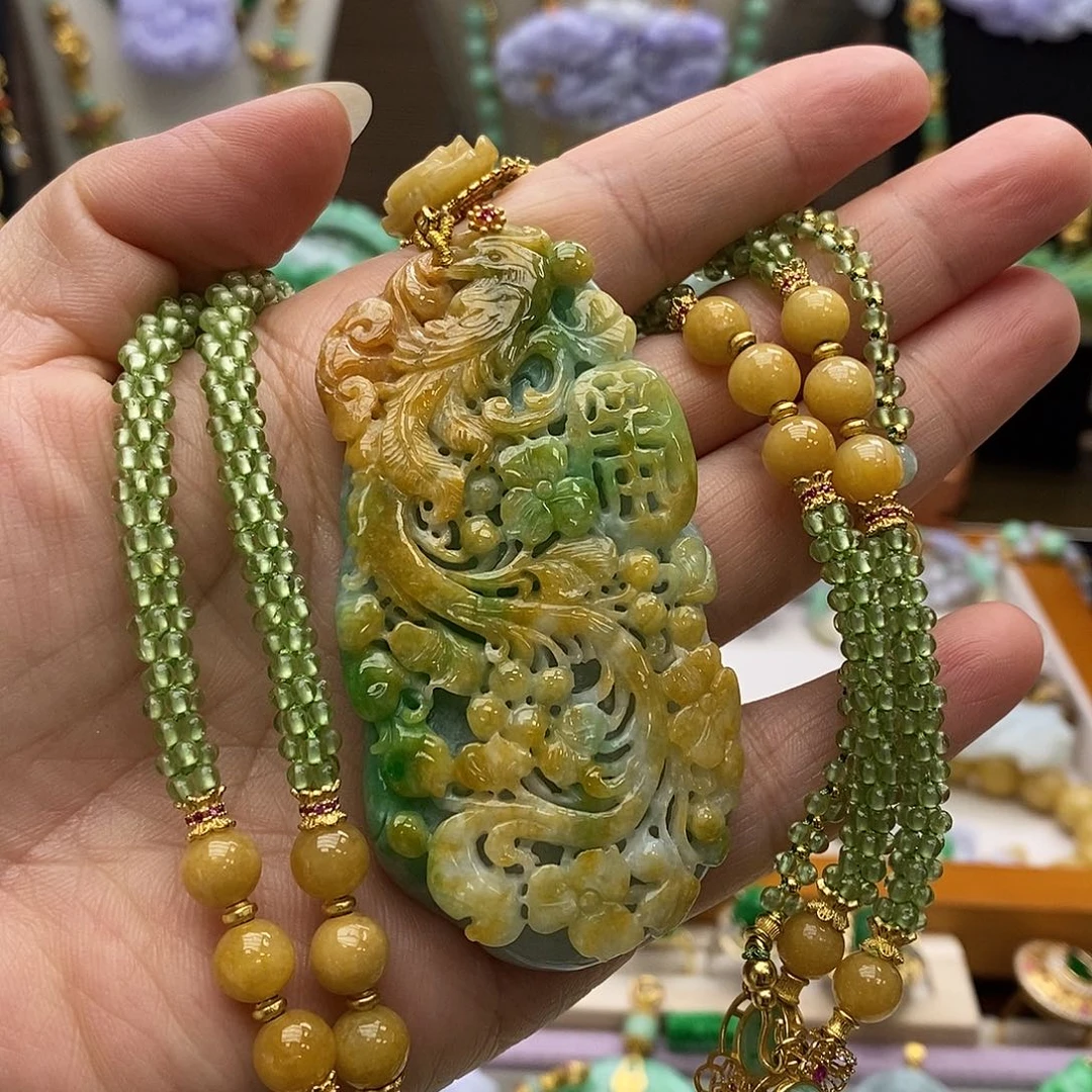 翡翠未镶嵌颈饰吊坠