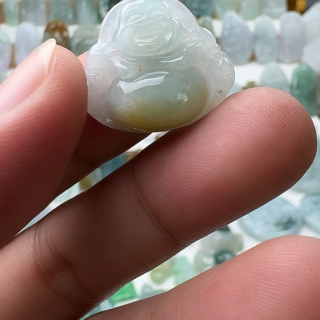 翡翠未镶嵌颈饰56