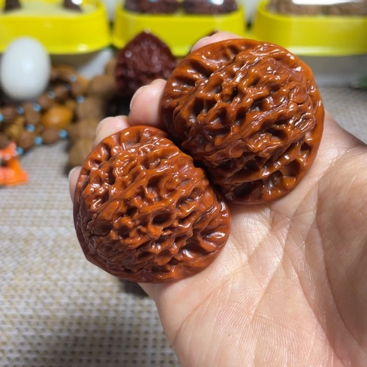 趙***.文玩核桃把件吸金兽