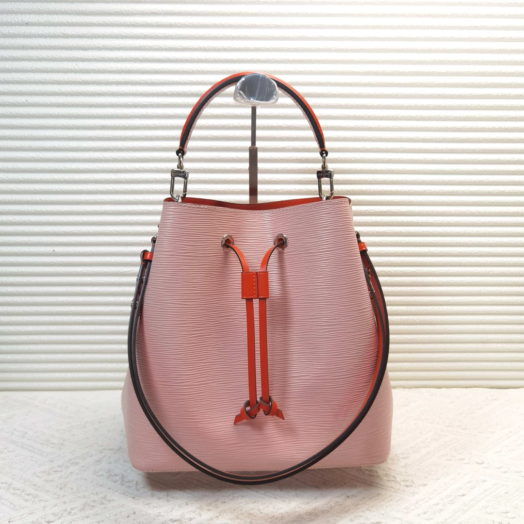 95新 LouisVuitton/路易威登 LV路易威登 水桶包单肩包
