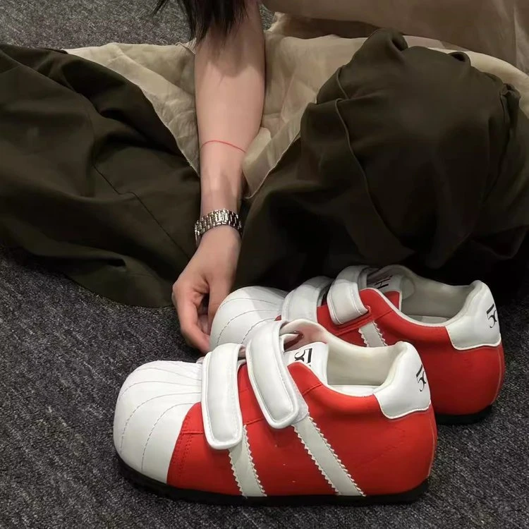 魔术贴内增高小众设计面包鞋女2025新款夏季百搭软底休闲运动鞋子