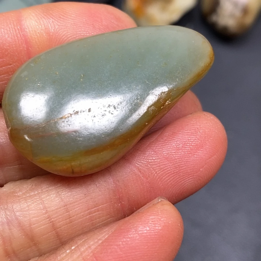 和田玉未镶嵌珠宝奇石