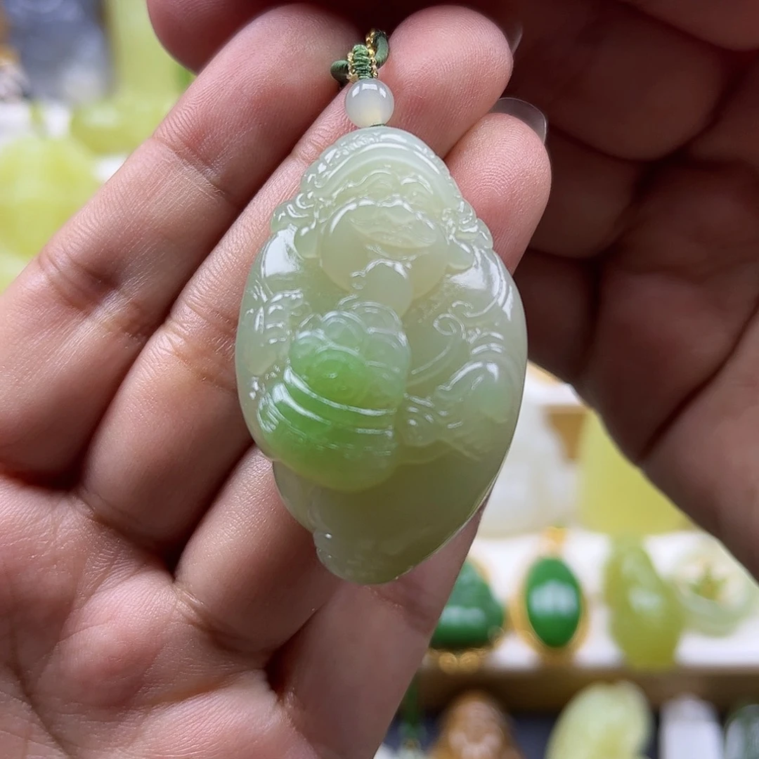 和田玉（翠青玉）未镶嵌颈饰