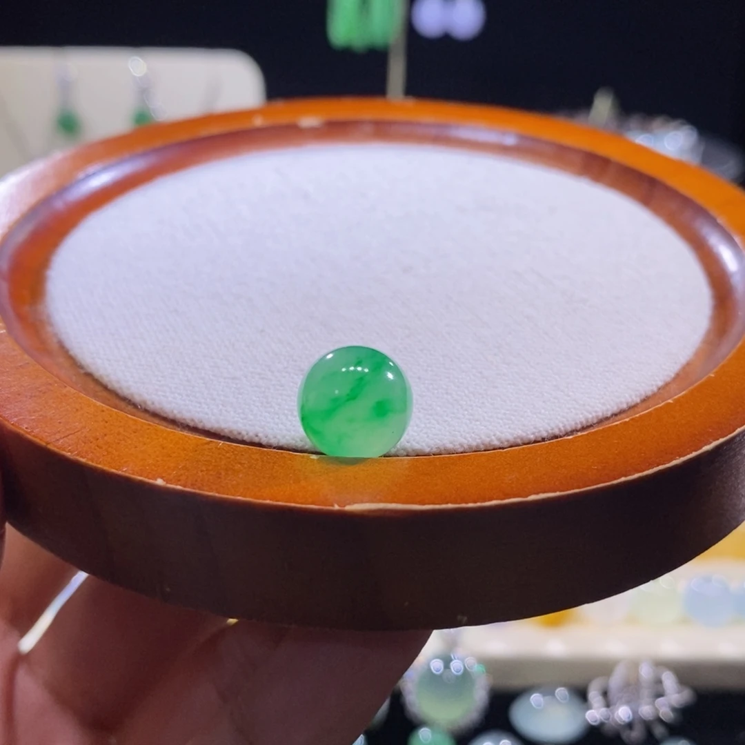 翡翠未镶嵌颈饰冰绿珠卡11+