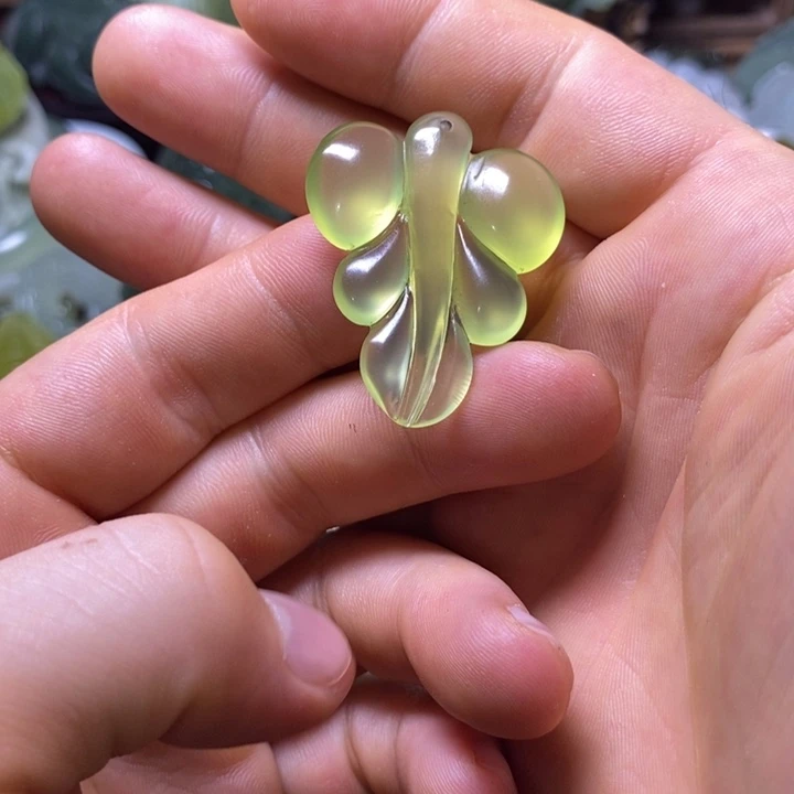岫玉未镶嵌岫玉挂件