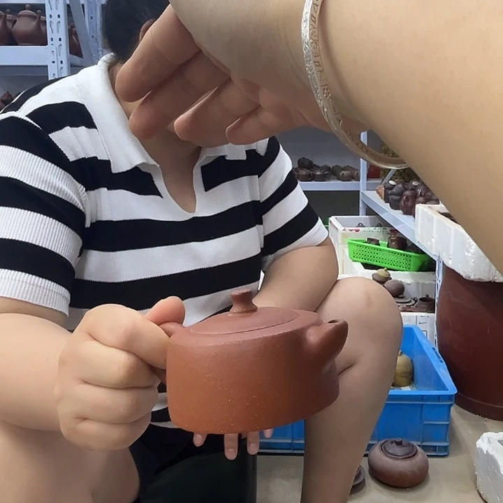 茶壶紫砂宜兴紫砂壶瑕疵