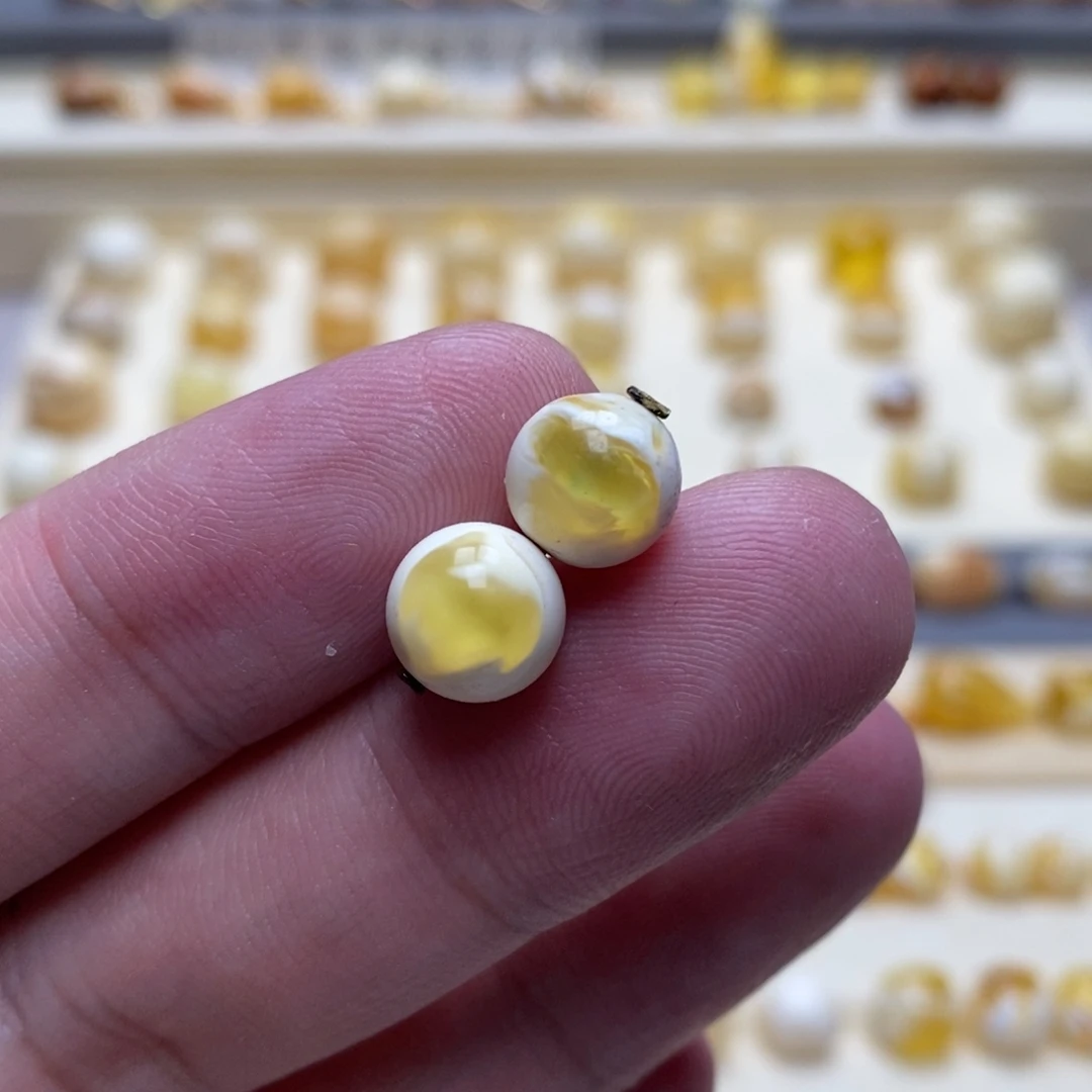 琥珀未镶嵌珠宝奇石