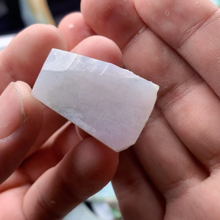 颈饰未镶嵌翡翠材料