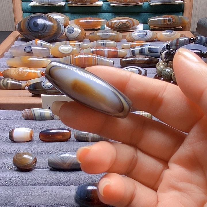 用***6玛瑙/玉髓未镶嵌吊坠(不含链)