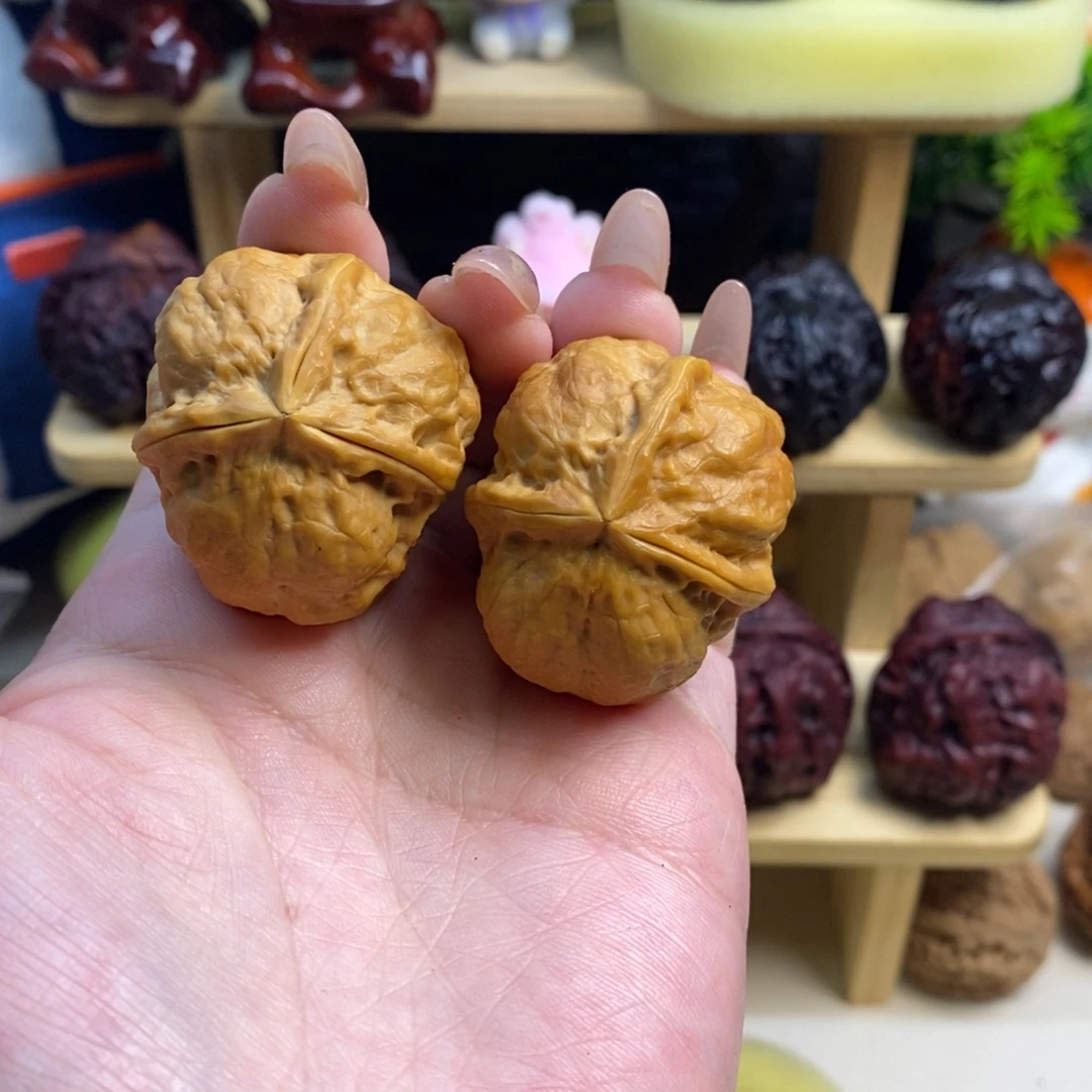 吊坠文玩核桃奶酪三棱37