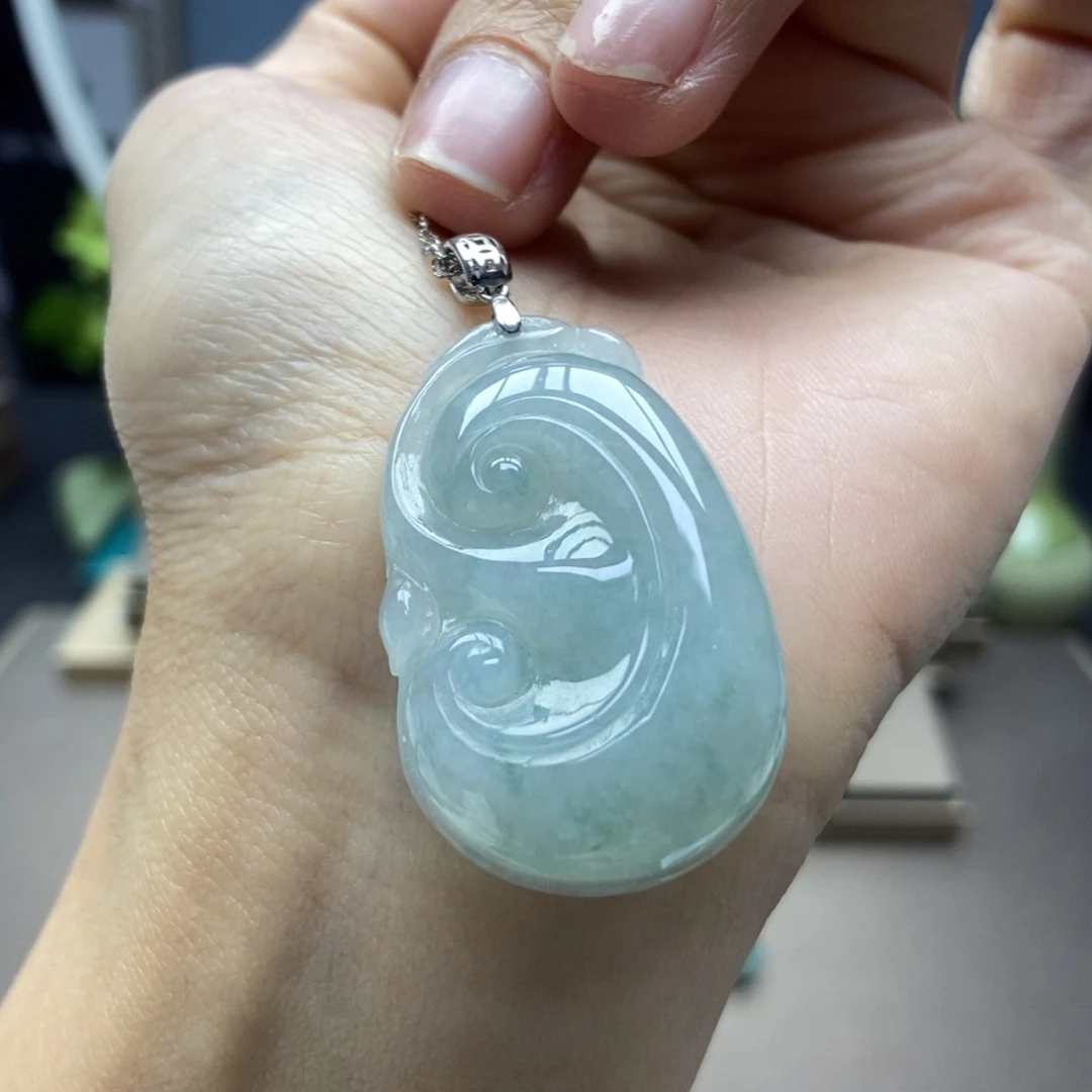 翡翠颈饰18K金镶嵌福利