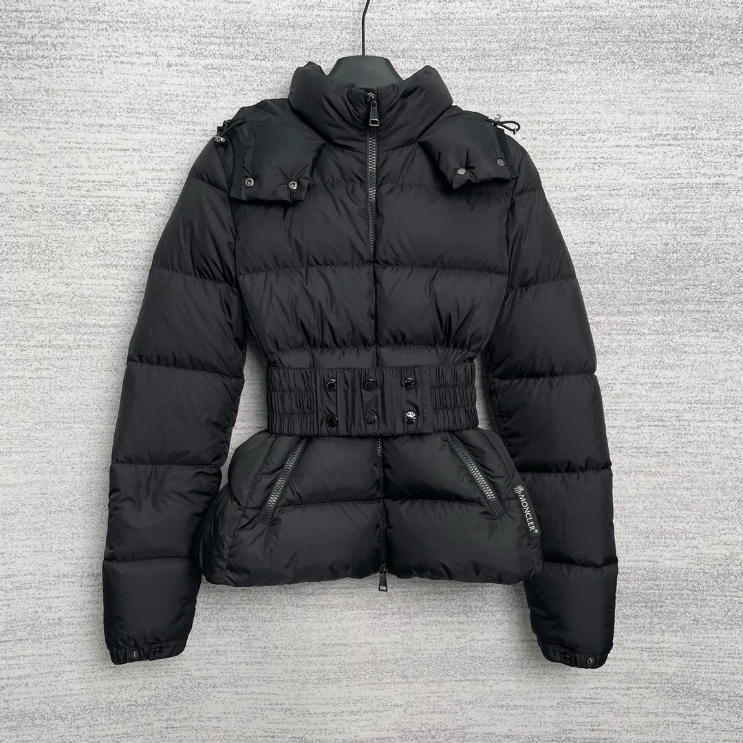99新 MONCLER W118335/黑色羽绒服/0码