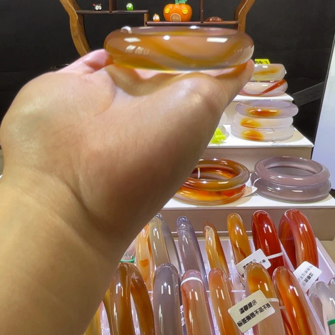 玛瑙/玉髓手镯未镶嵌