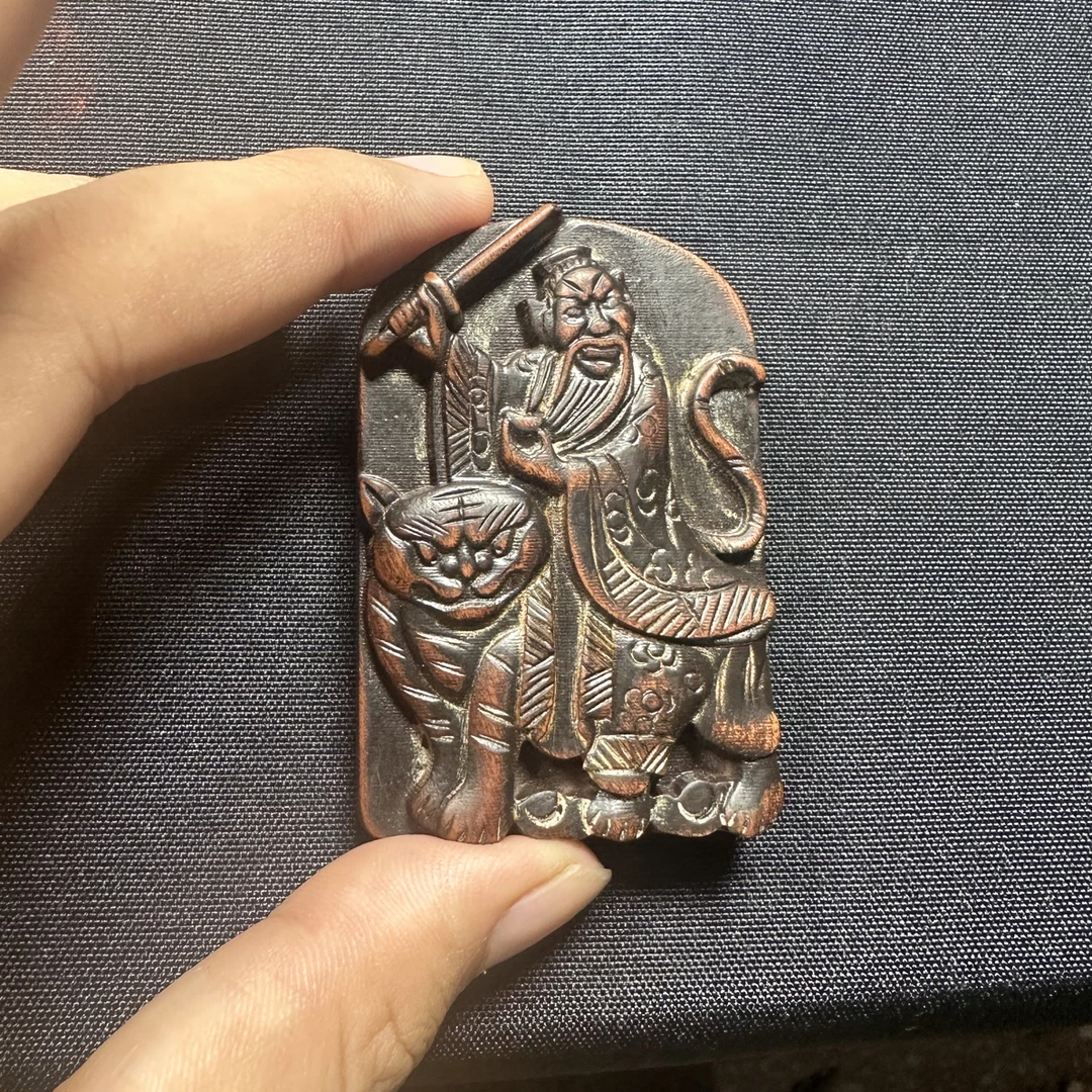 雷击木纯手工雕刻小吊牌