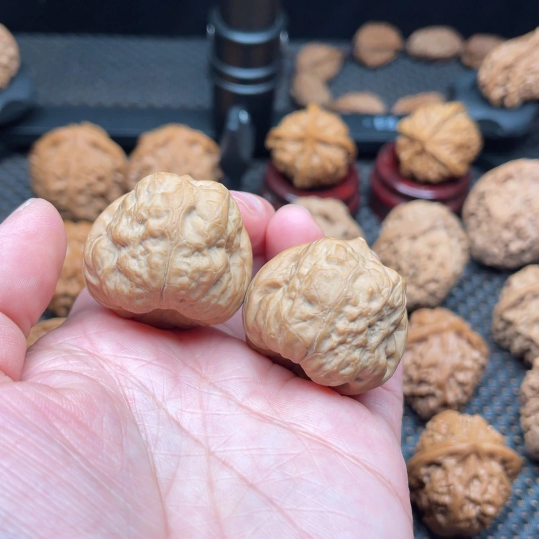 文玩核桃吊坠W****W古蟾