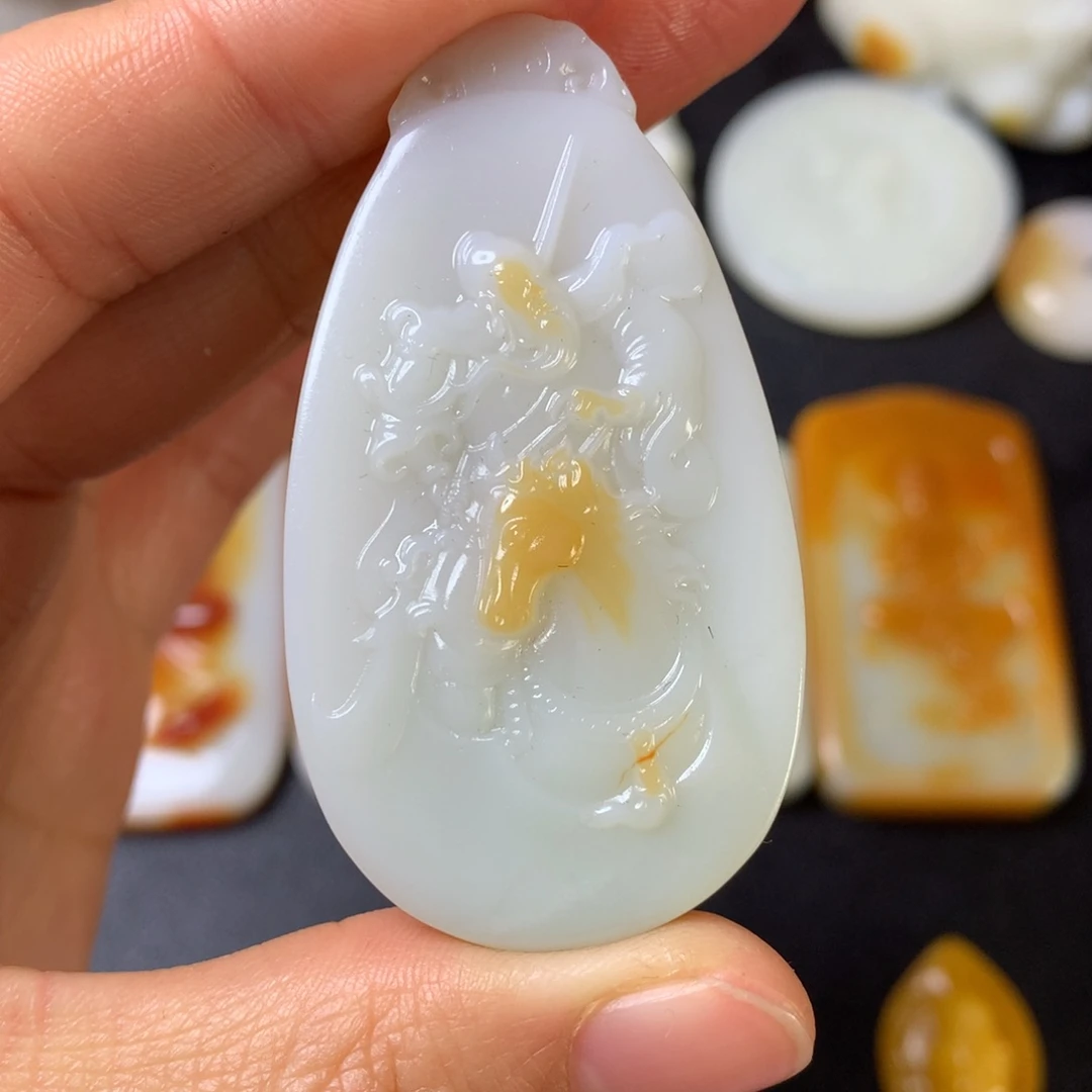 和田玉颈饰未镶嵌