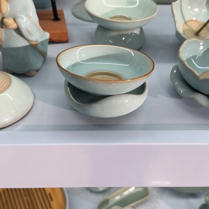 微瑕天青金边圆口茶漏