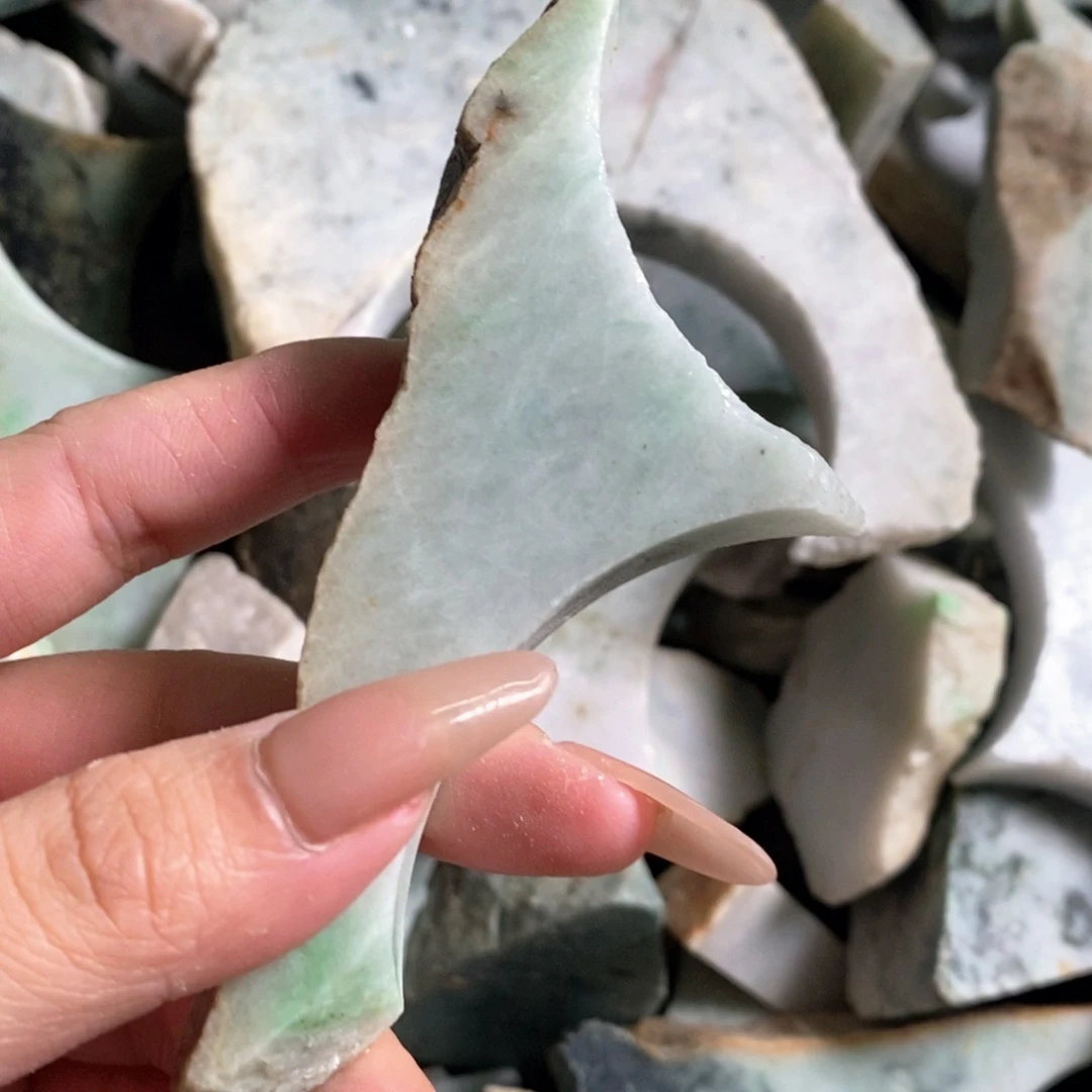 颈饰未镶嵌翡翠天然翡翠