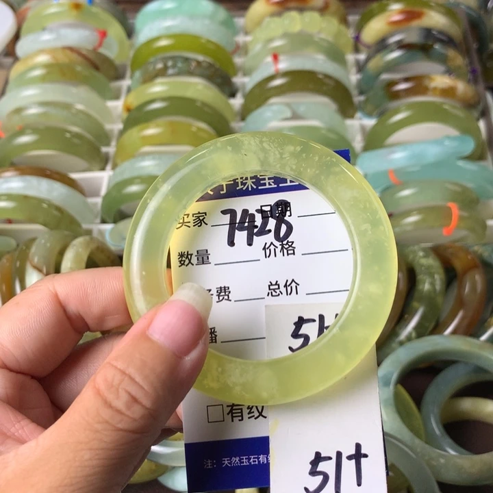 蛇纹石玉未镶嵌手镯7428