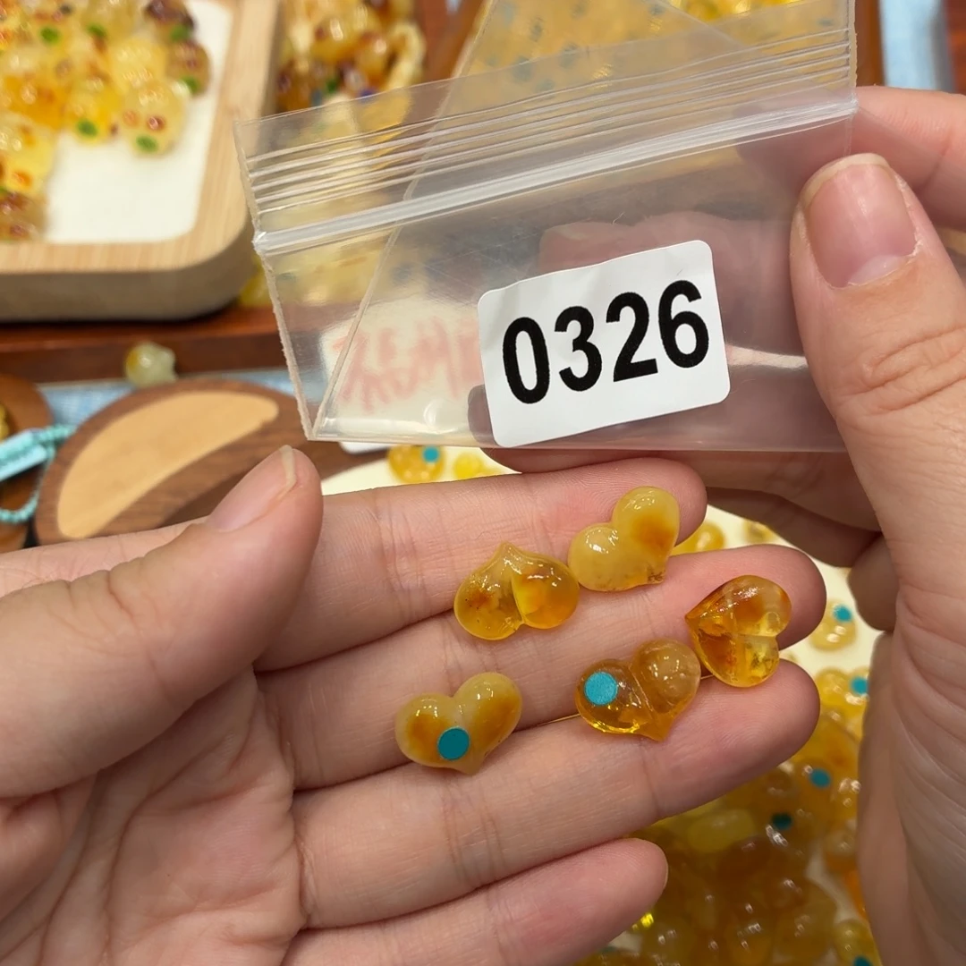 琥珀未镶嵌珠宝奇石