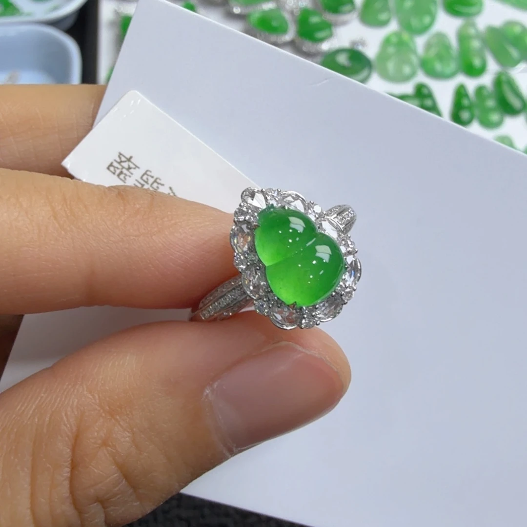 颈饰未镶嵌翡翠葫芦